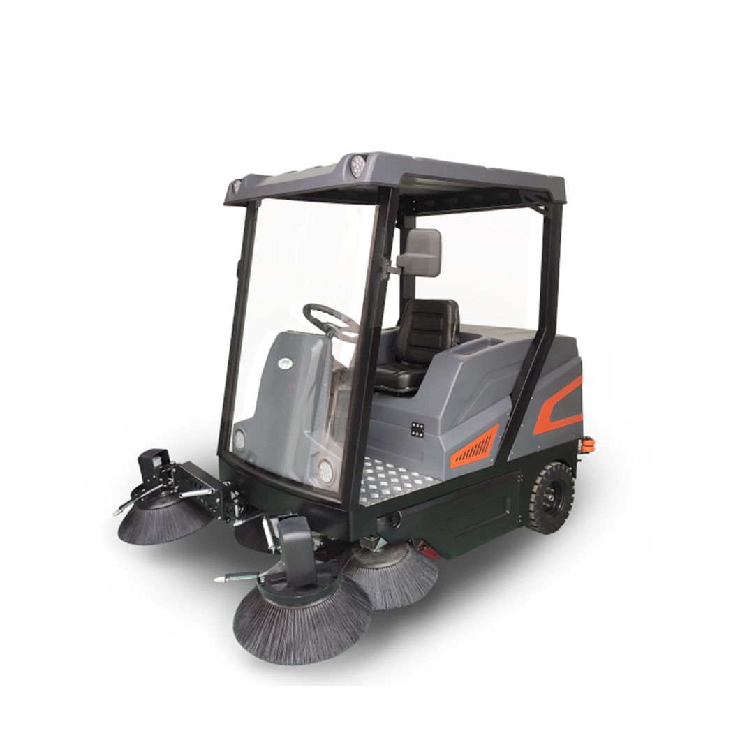 Xe Quét Rác Ngồi Lái Traveler- Sweeping Machine