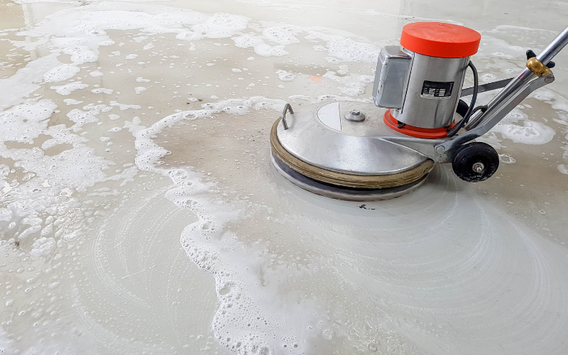 Cải Tạo Nền Bê Tông Cũ Bằng Sơn Epoxy: Giải Pháp Toàn Diện Từ AVICO 4 trang thiet bi thi cong son 2