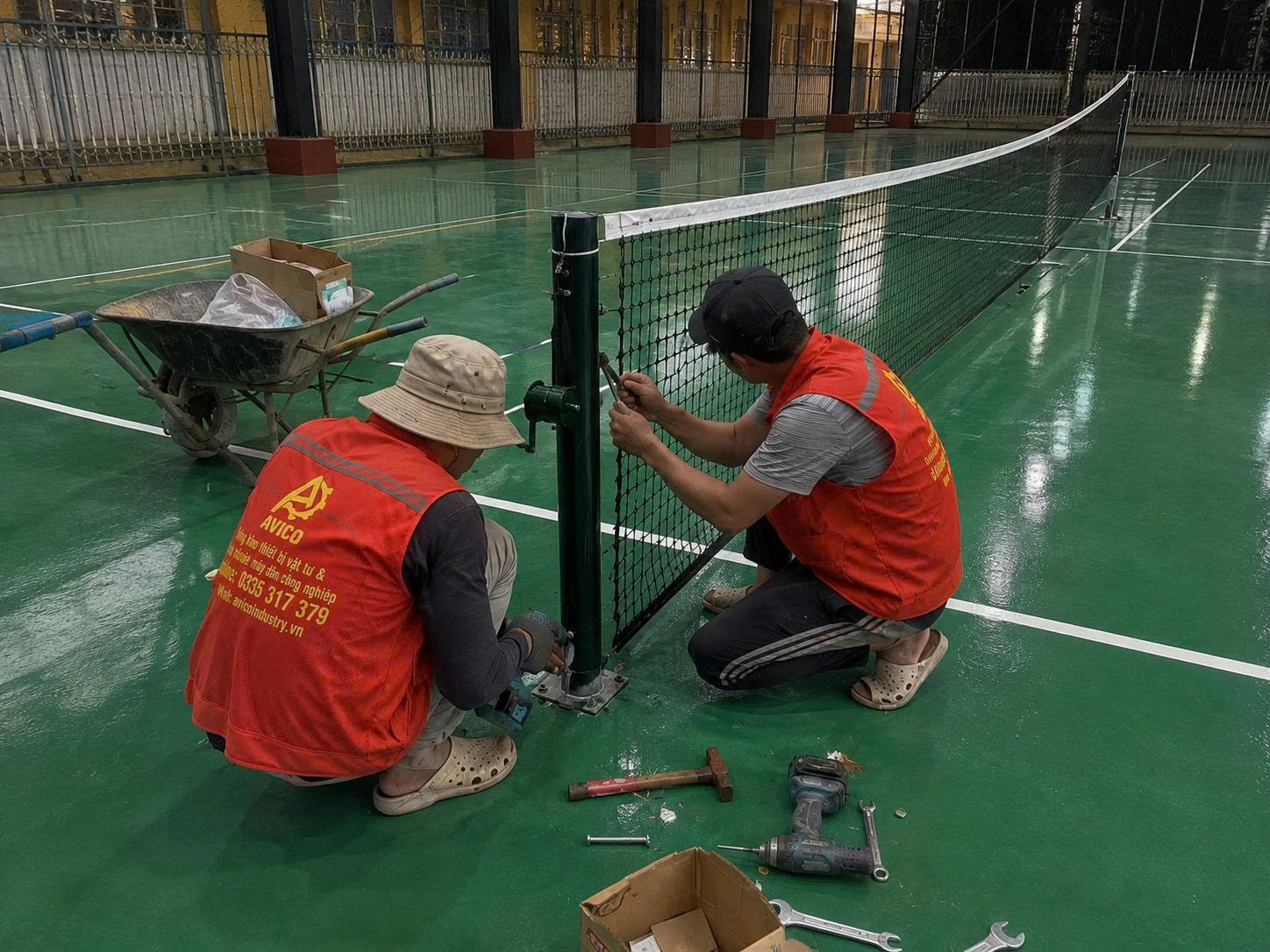 Thi Công 6 Sân Cầu Lông tại Quận 2 tp HCM 11 1786781841807 2126880319291072698 5561662981191916048 a7989c629014b13d7d0af9725df7121a