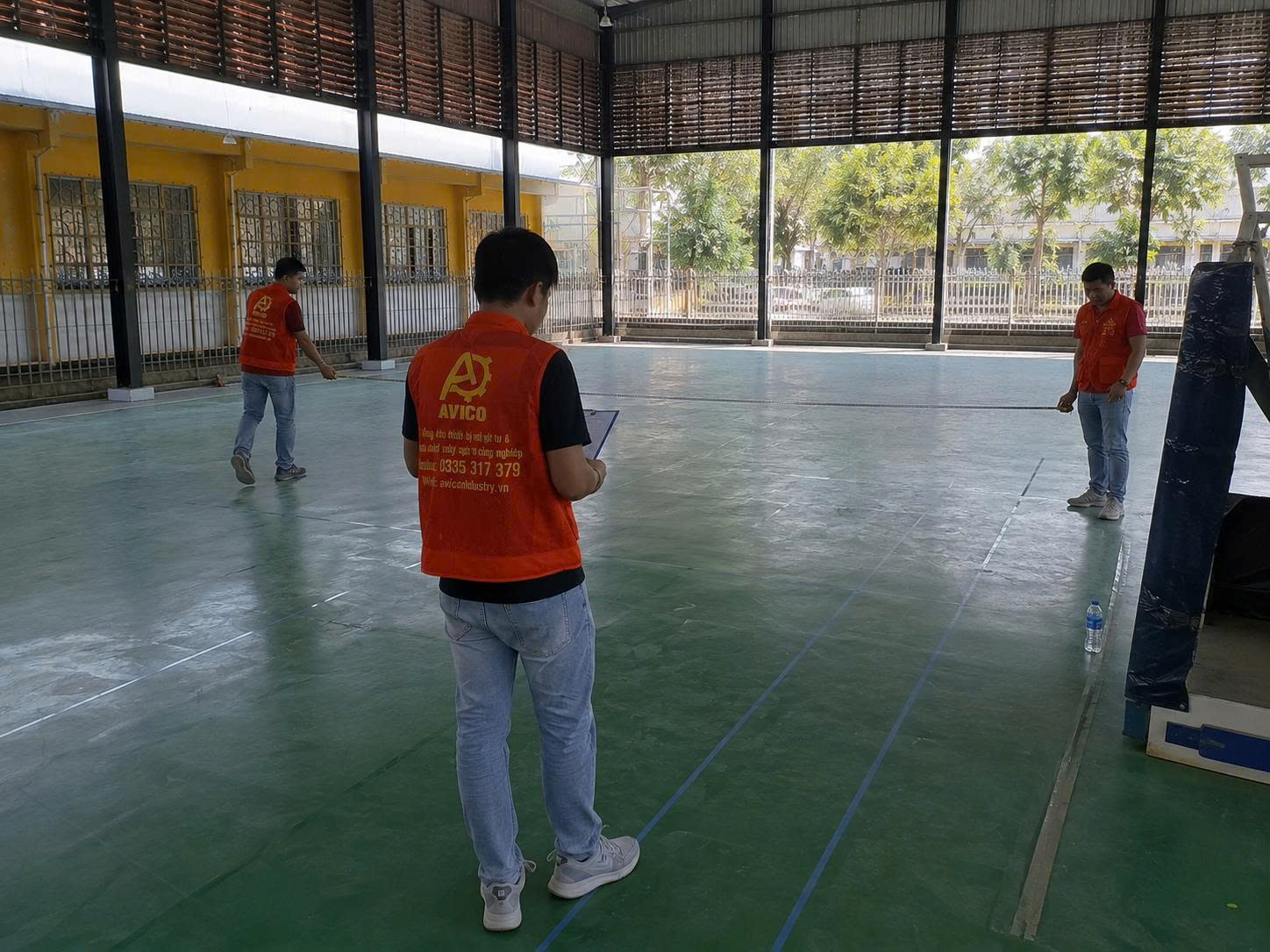 Thi Công 6 Sân Cầu Lông tại Quận 2 tp HCM 20 1786783260368 2126880319291072698 5561662981191916048 a41465e688579bcf0354617dca6cfcc6