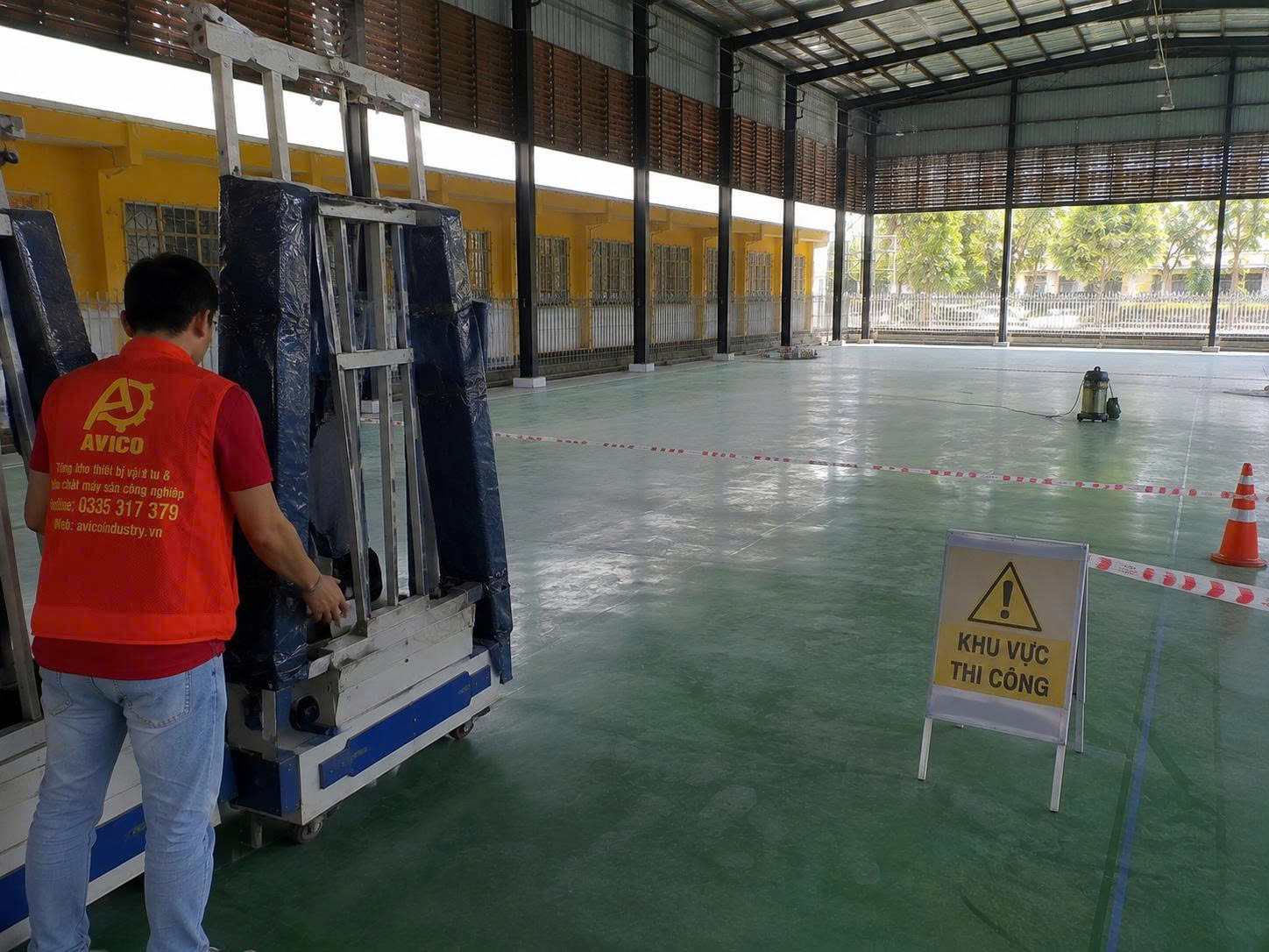 Thi Công 6 Sân Cầu Lông tại Quận 2 tp HCM 21 1786783345905 2126880319291072698 5561662981191916048 afb13619aa4728467b7c610c04203ce7